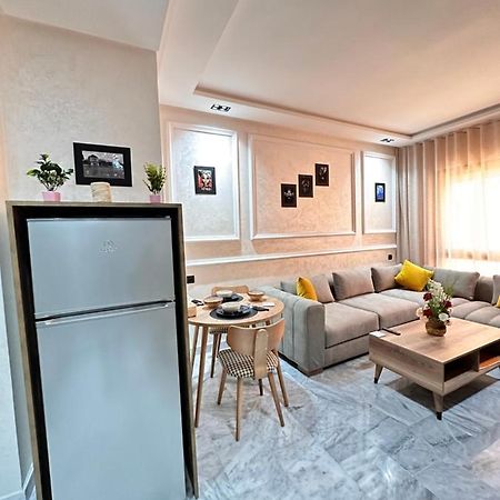 Luxueux Studio A Cote De Mcdo & Zara Maarif Casablanca Luaran gambar