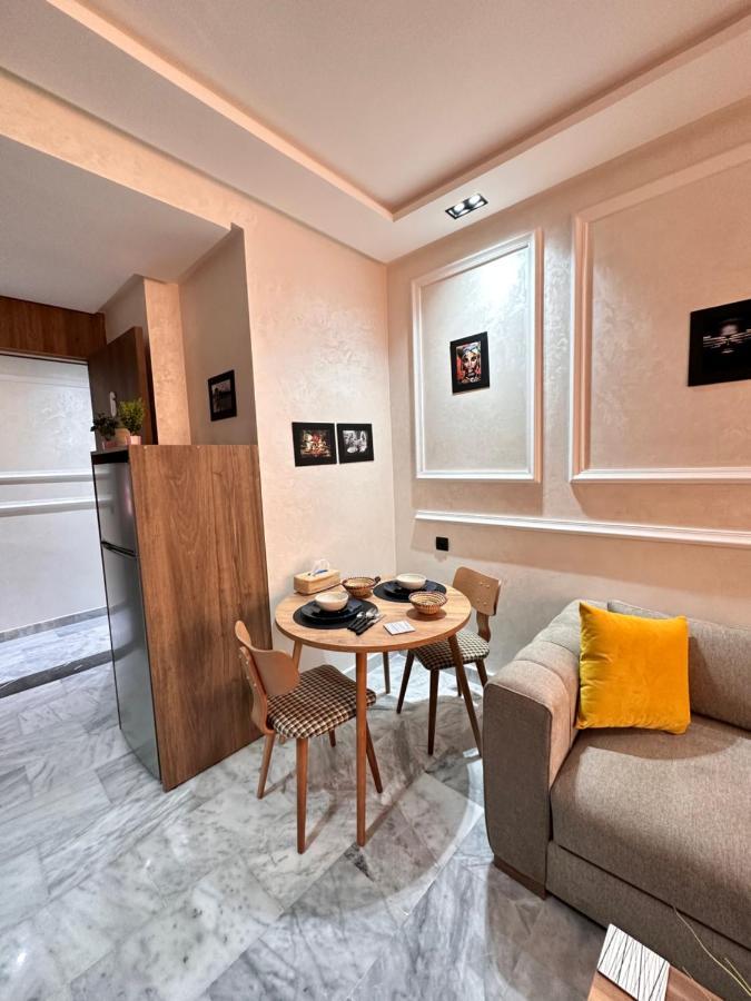 Luxueux Studio A Cote De Mcdo & Zara Maarif Casablanca Luaran gambar