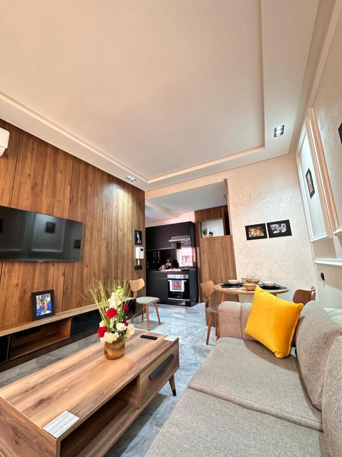 Luxueux Studio A Cote De Mcdo & Zara Maarif Casablanca Luaran gambar