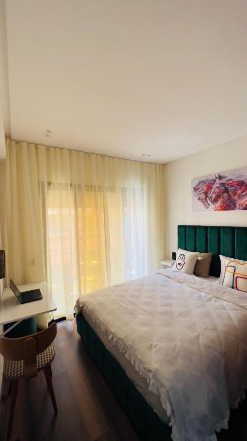 Luxueux Studio A Cote De Mcdo & Zara Maarif Casablanca Luaran gambar