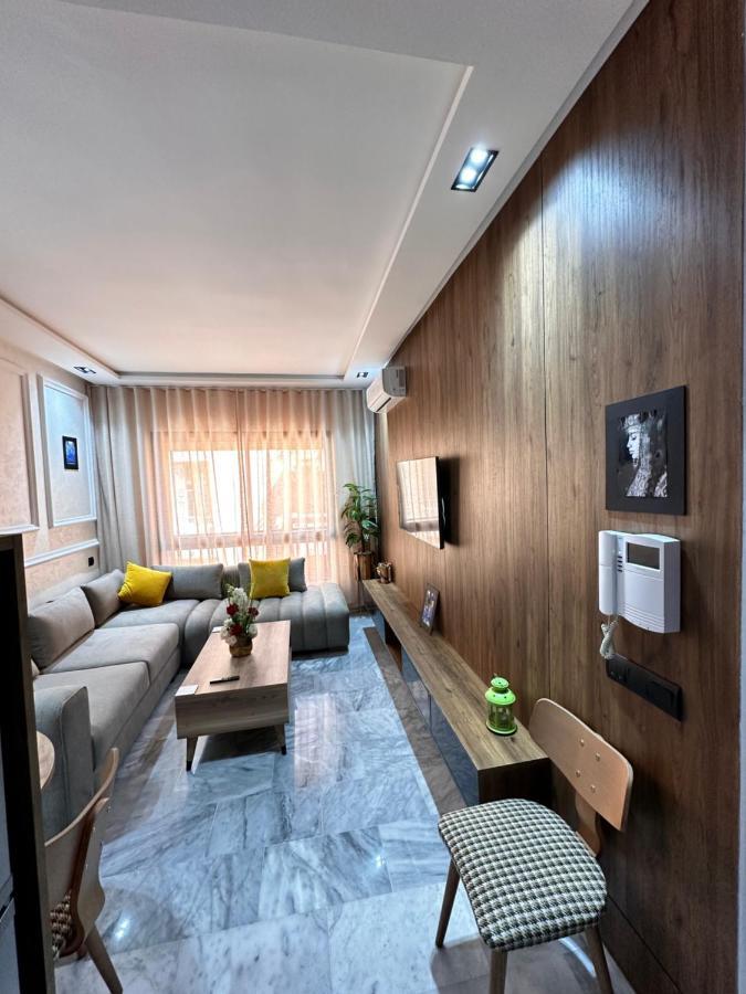Luxueux Studio A Cote De Mcdo & Zara Maarif Casablanca Luaran gambar